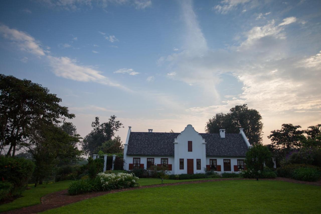 ホテル The Manor At Ngorongoro アルーシャ エクステリア 写真