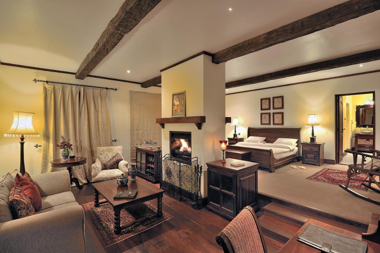 ホテル The Manor At Ngorongoro アルーシャ エクステリア 写真