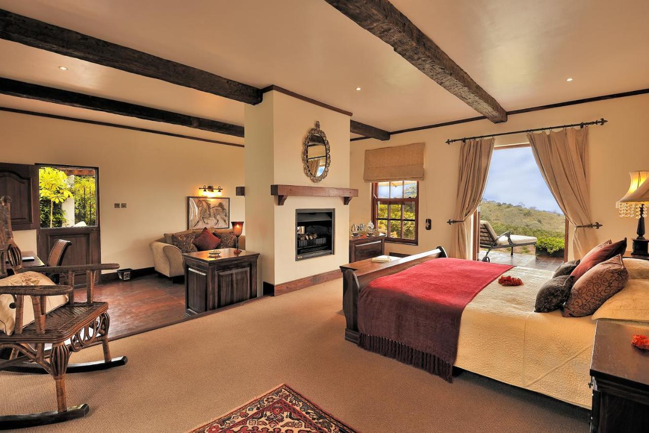 ホテル The Manor At Ngorongoro アルーシャ エクステリア 写真