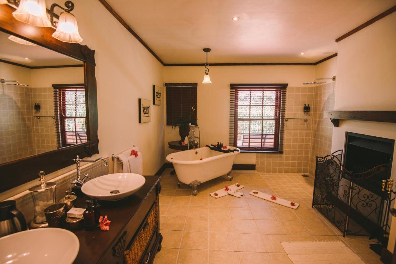ホテル The Manor At Ngorongoro アルーシャ エクステリア 写真