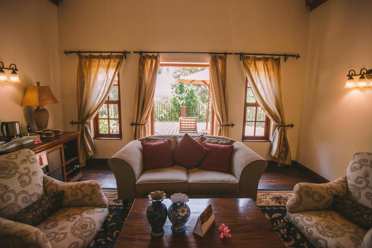 ホテル The Manor At Ngorongoro アルーシャ エクステリア 写真
